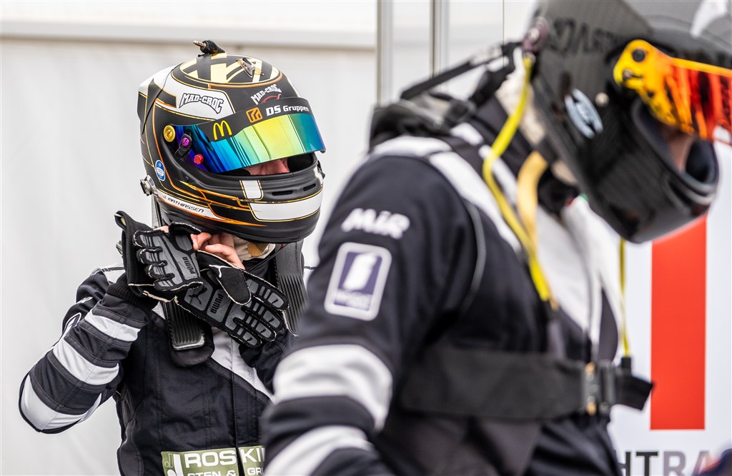 Jacob Mathiassen fra Insight Racing var godt kørende i Q1, men en fejl kostede de sidste marginaler i Q2.
(Foto: TCR Denmark)